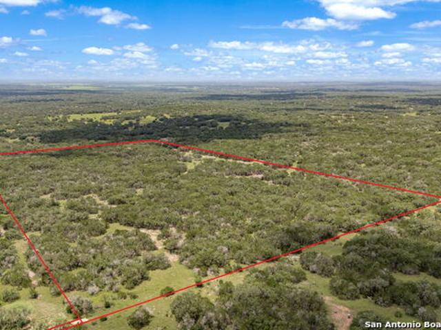 Commercial Land for sale in Hondo