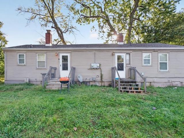 House for sale in Near Eastside, Camby