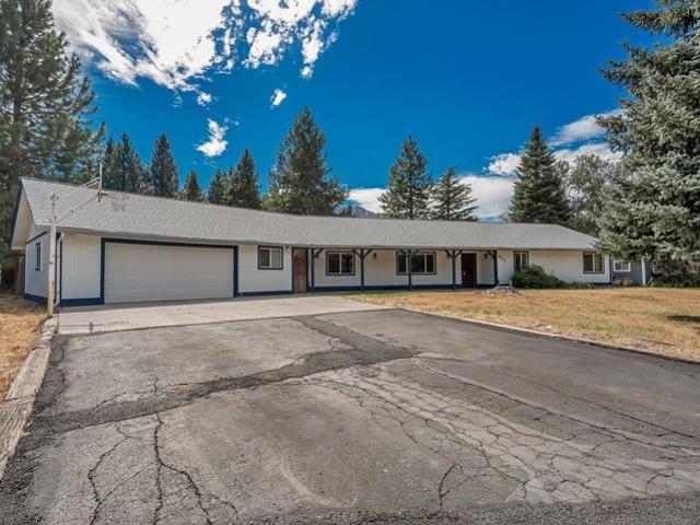 House for sale in Mount Shasta, California