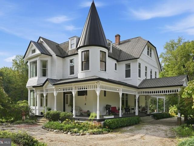 House for sale in Gibsonton, Maryland