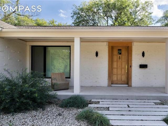 House for sale in Prairie Village
