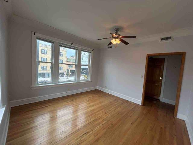 Apartment for rent in Chicago Park, Illinois