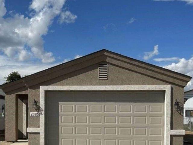 House for sale in Golden Valley