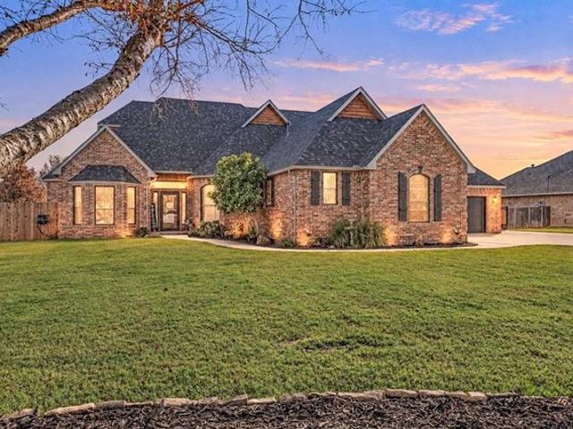 House for sale in Tuttle, Grady County