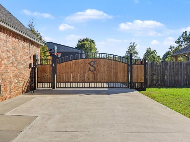 House for sale in Tuttle, Grady County