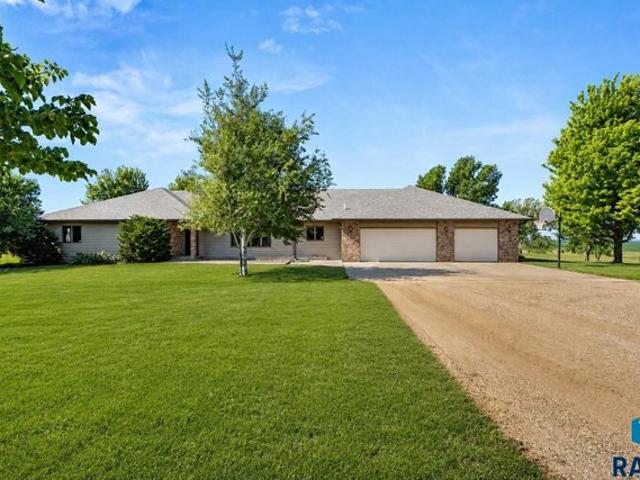 House for sale in Chancellor, South Dakota