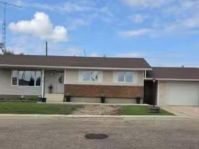 House for sale in Kelsey, Alberta
