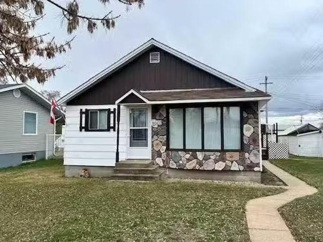 House for sale in Forestburg, Alberta