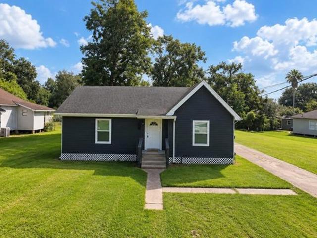 House for sale in Jefferson, Texas