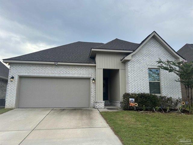 House for sale in Pace, Florida
