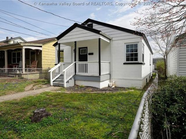 House for sale in Dunbar, West Virginia