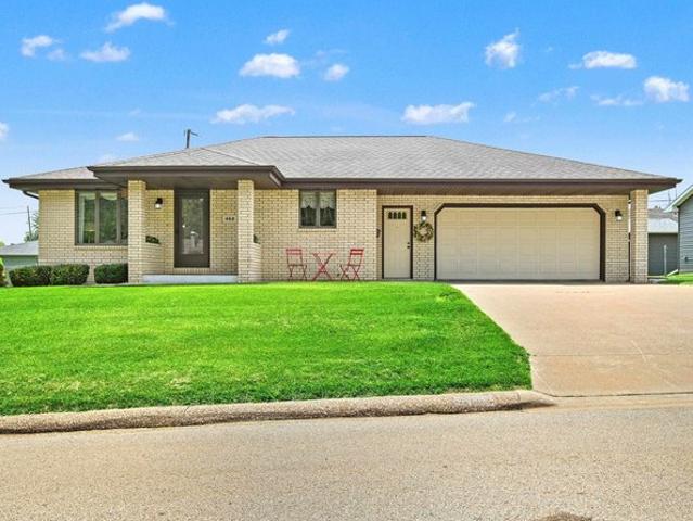 House for sale in East Dubuque, Illinois
