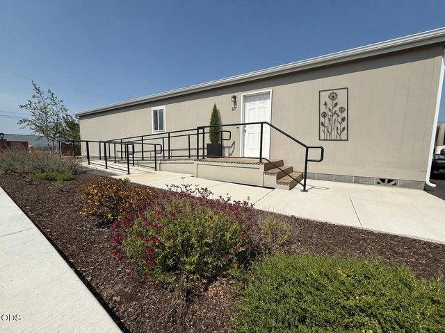 House for sale in Oregonia