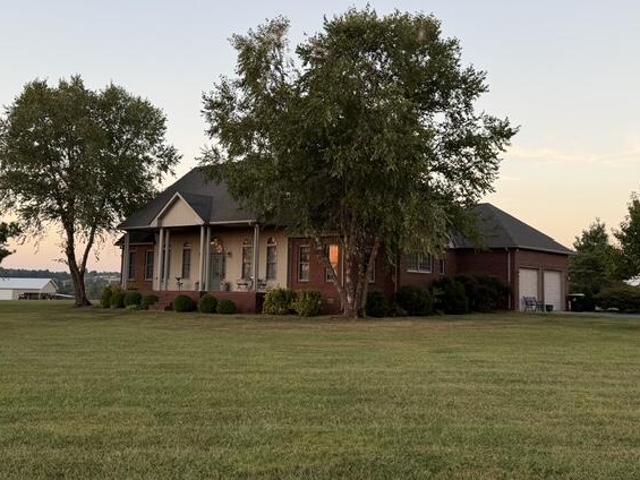 House for sale in Elkton, Kentucky