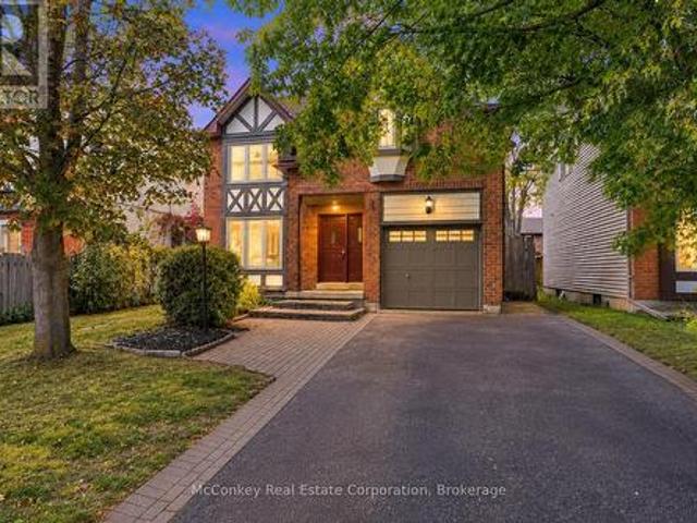 House for sale in Willow Creek, Peterborough