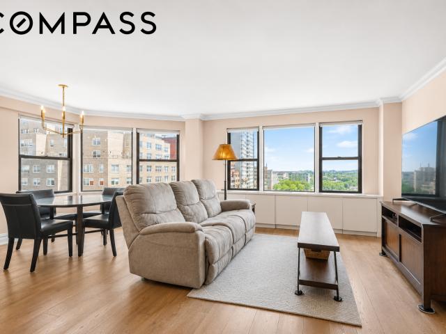 Condo for sale in Arverne, New York
