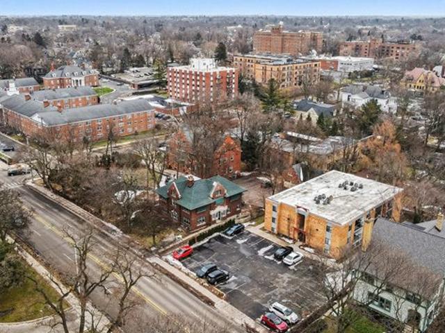 Condo for sale in Grand Rapids, Michigan