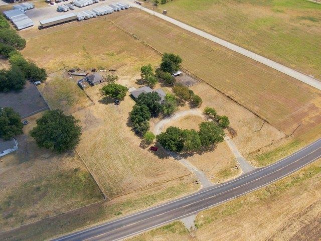House for sale in Ellis, Texas