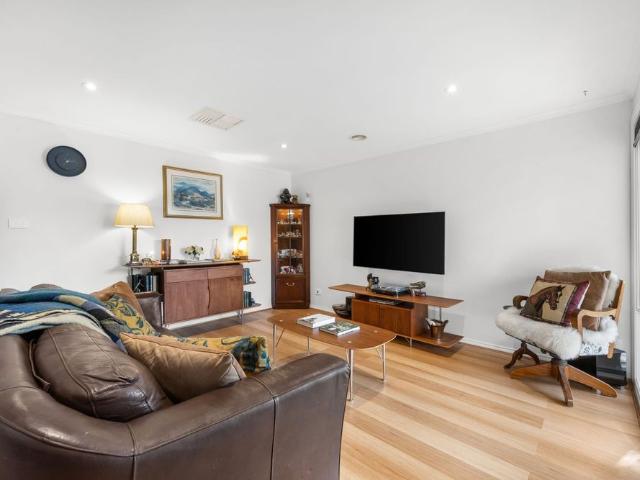 Townhouse for rent in Queanbeyan, New South Wales