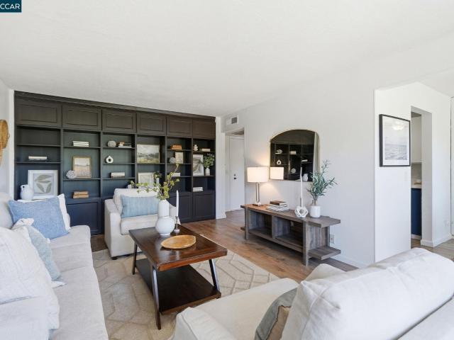 Condo for sale in Walnut Creek, California