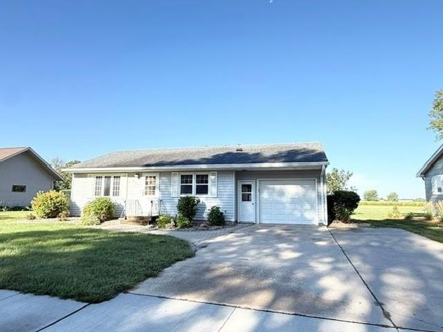 House for sale in Le Center, Minnesota