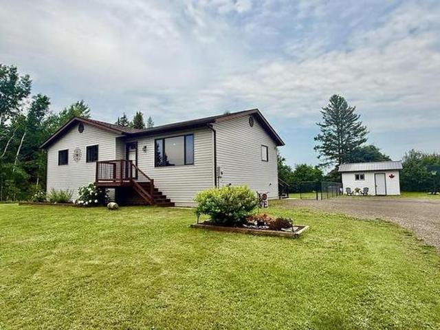 House for sale in Oliver Paipoonge, Ontario