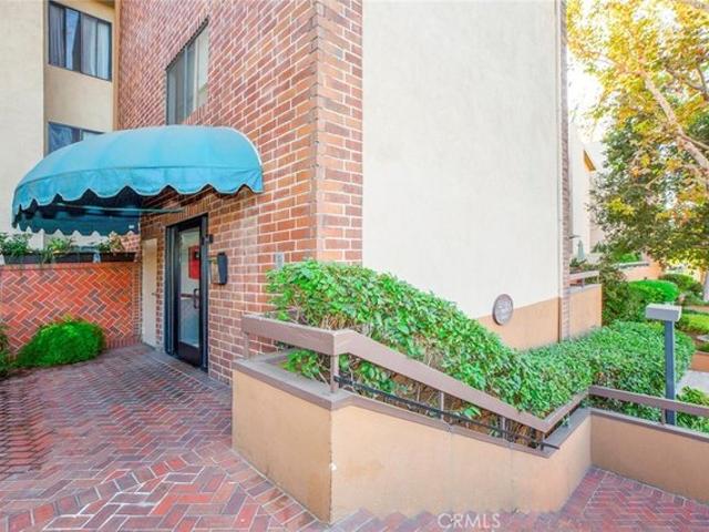 Condo for sale in Glendale, California