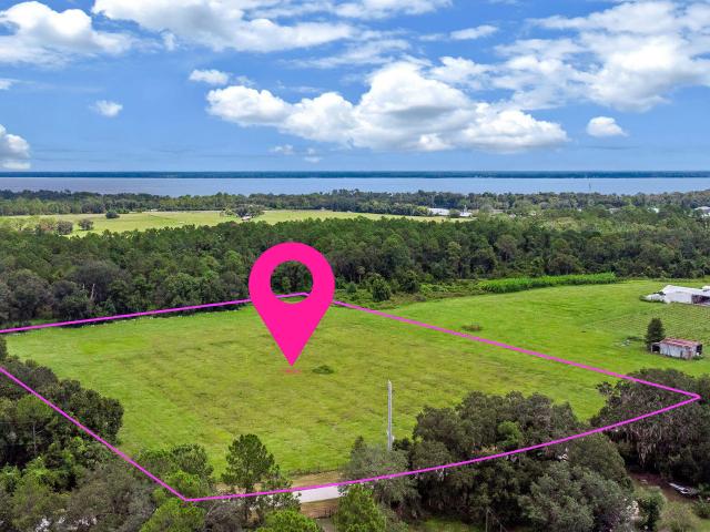 Land for sale in Crescent City, Florida