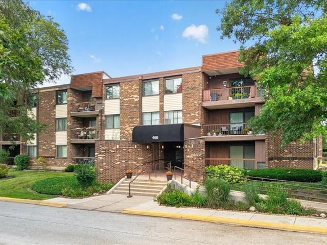 Condo for sale in Glen Ellyn, DuPage County