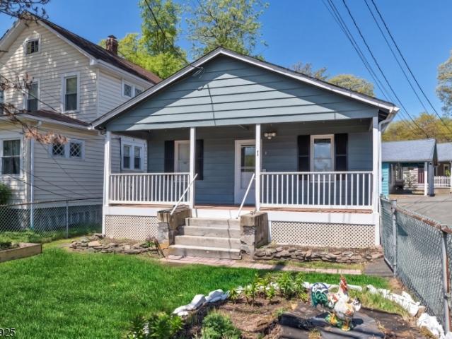 House for sale in Glasser, New Jersey