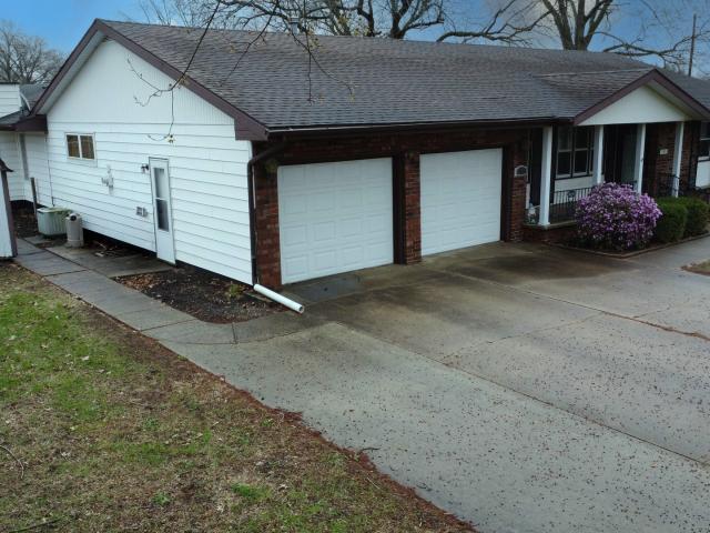 House for sale in Watseka, Illinois