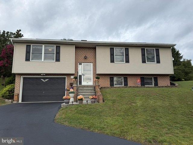 House for sale in Cumberland, Pennsylvania