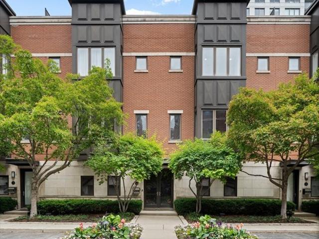 Townhouse for sale in Chicago, Cook County