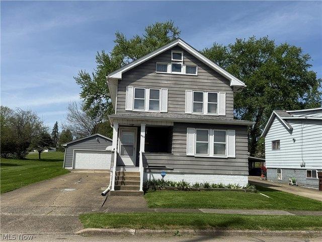 House for sale in Campbell, Ohio