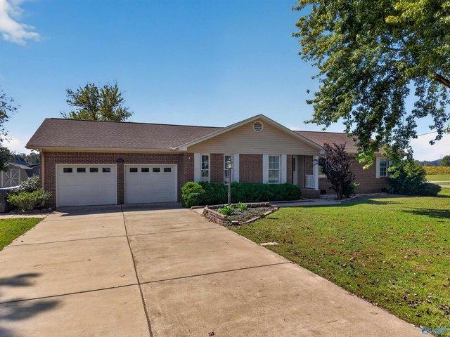 House for sale in Southside, Etowah County