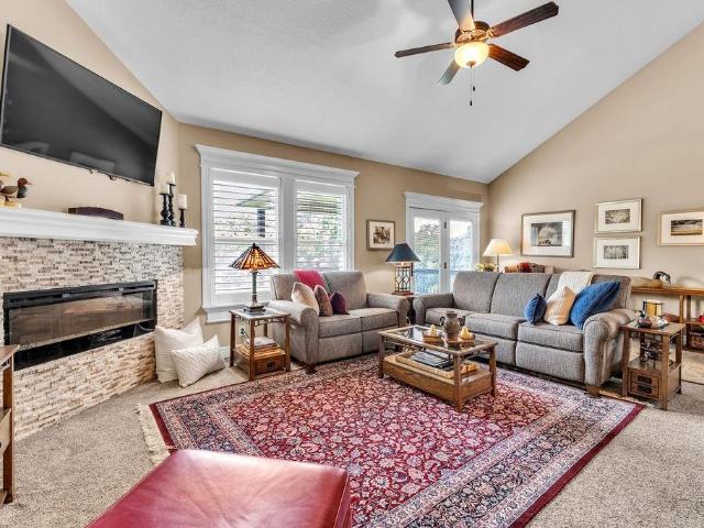 Townhouse for sale in Buchanan, Missouri
