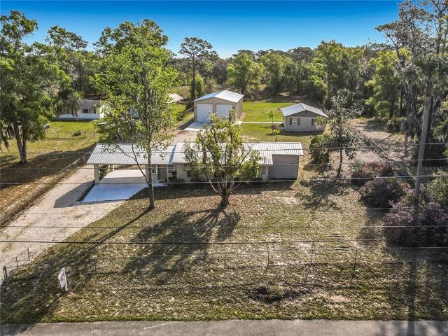 House for sale in De Leon Springs, Florida