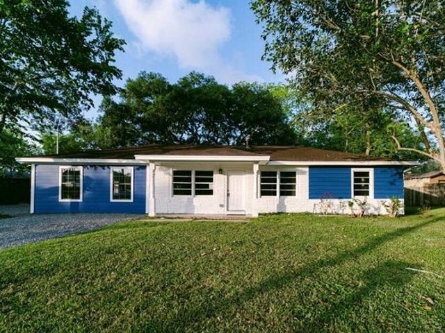 House for sale in Dickinson, Texas