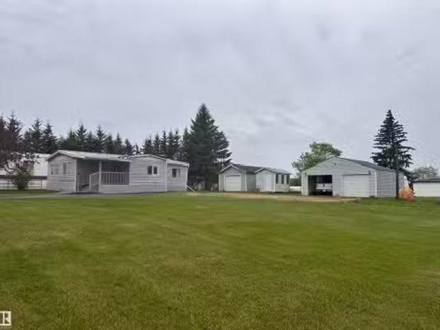 House for sale in Alberta