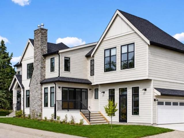 House for sale in Glendale, Calgary