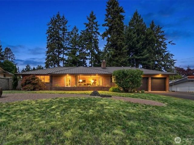 House for sale in Everett, Washington