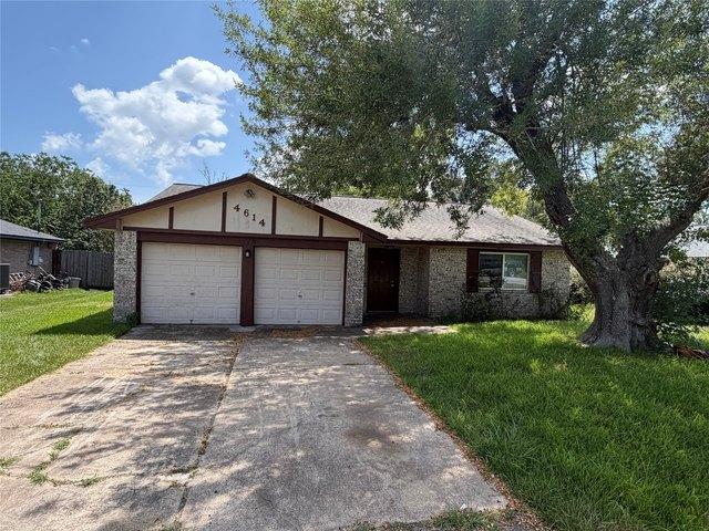 House for sale in Dickinson, Texas