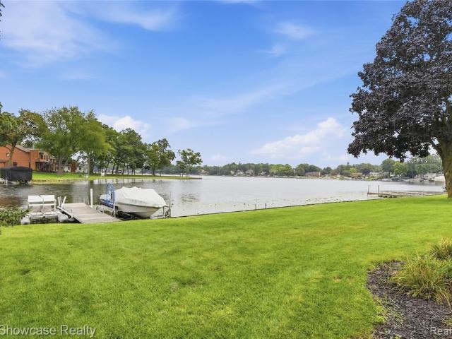 House for sale in Waterford, Michigan