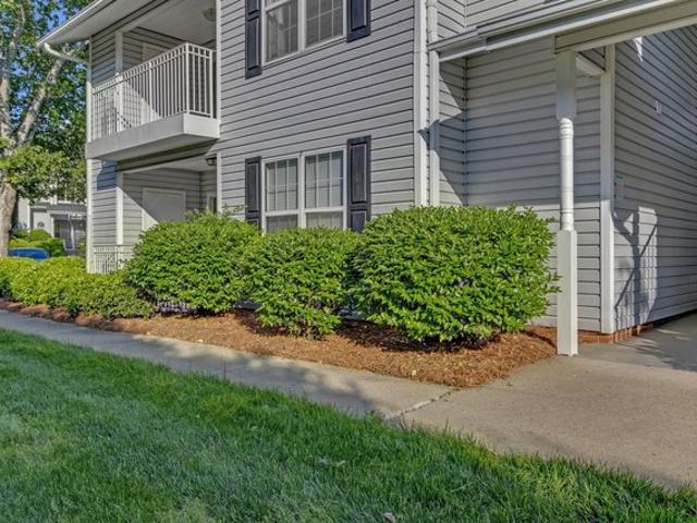 Condo for sale in Taylors, Greenville County
