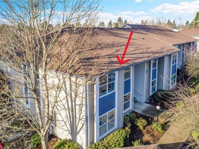 Condo for sale in Oregonia