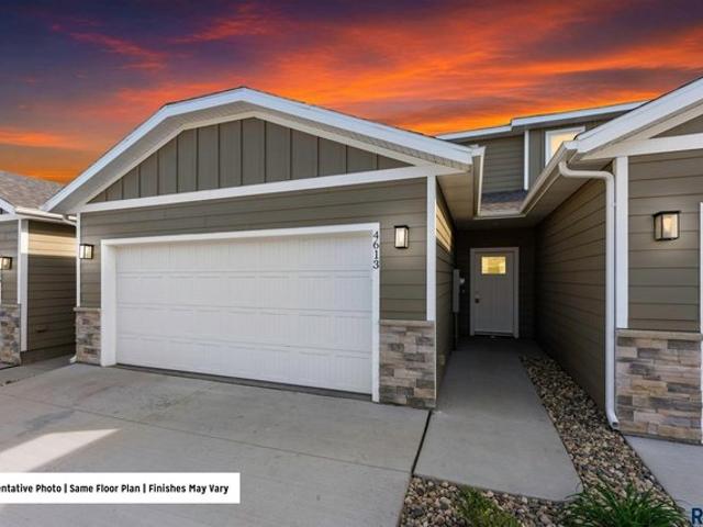 Townhouse for sale in Sioux Falls, Minnehaha County