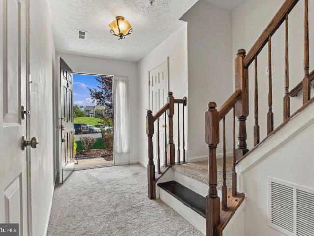 Townhouse for sale in Eagles Landing at Waters Edge, Riverside