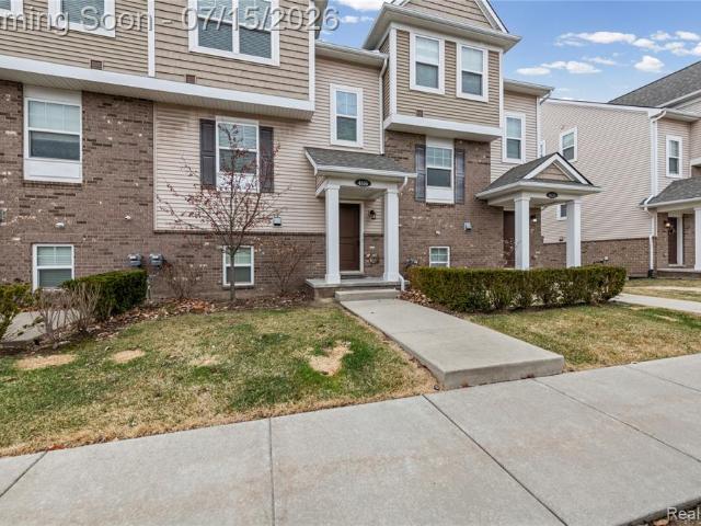 Condo for sale in Troy, Michigan