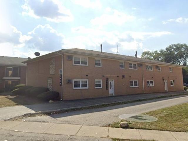 Condo for sale in Brookfield, Illinois