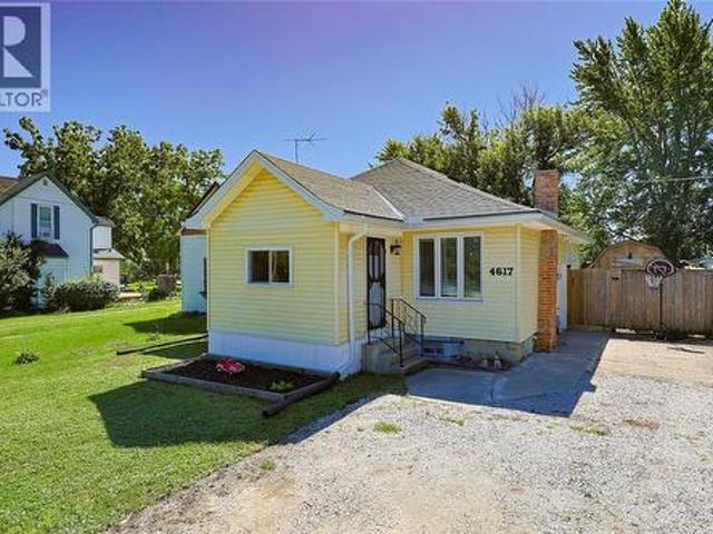 House for sale in Oil Springs, Ontario